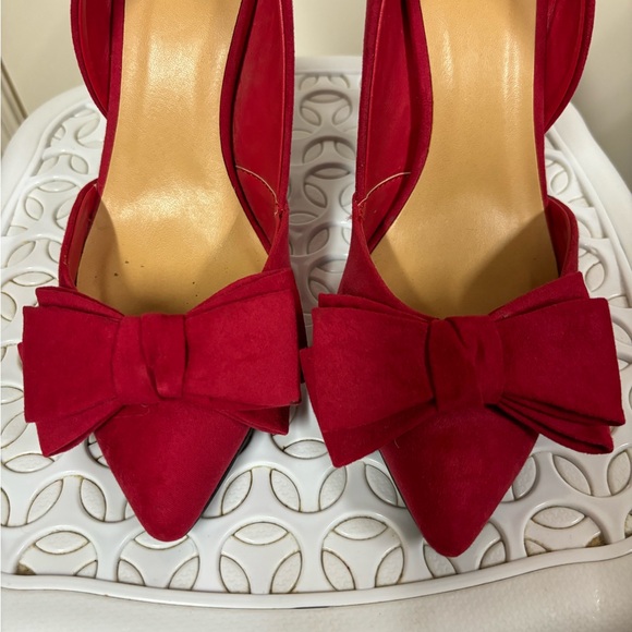Just fab red shoes, elegant and chic - Picture 4 of 5